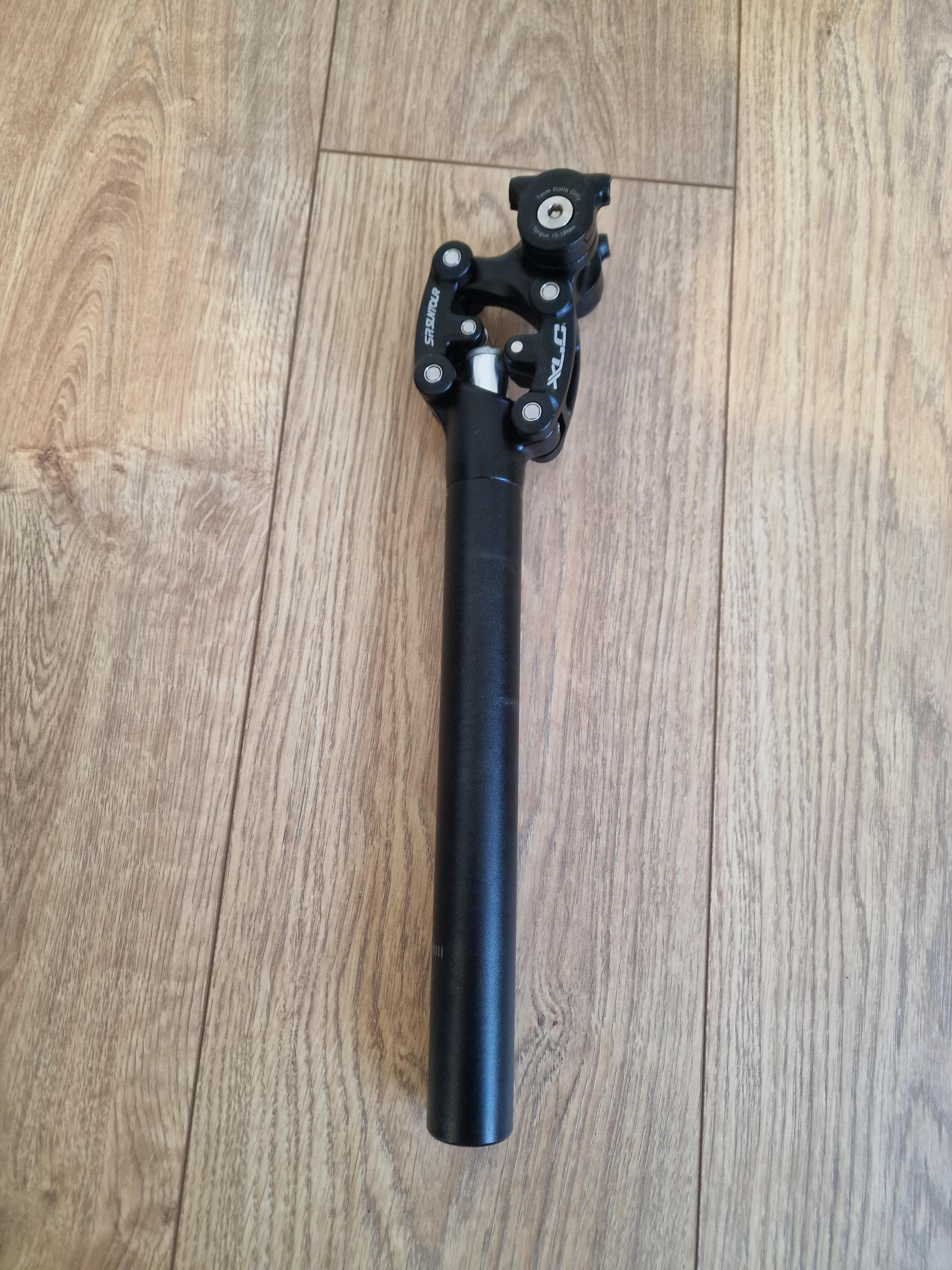 Dviračių aksesuarai ir detalės